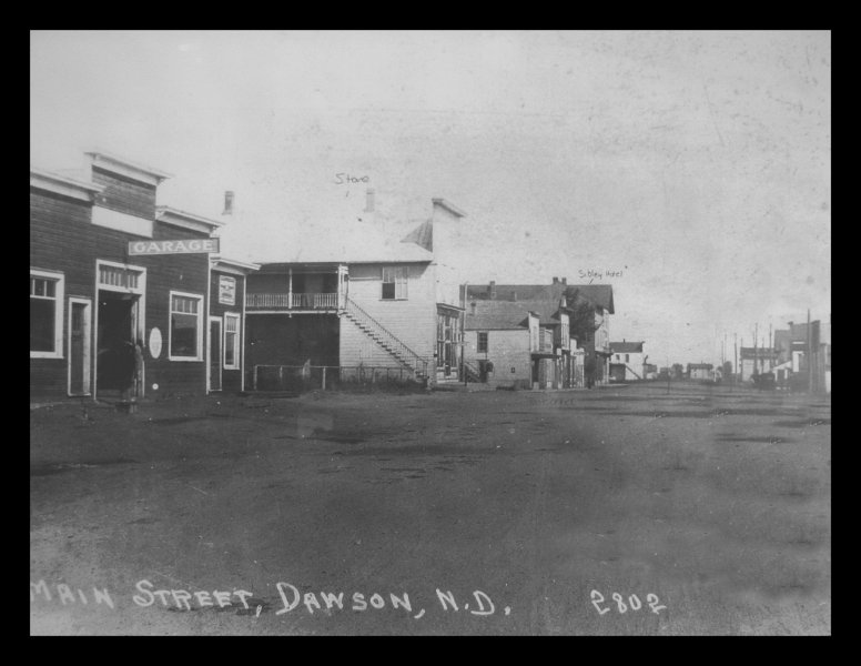 Copy of Dave0965.jpg - c. 1945 Dawson, ND: home of Mathias and Laura Zeltinger: main street.